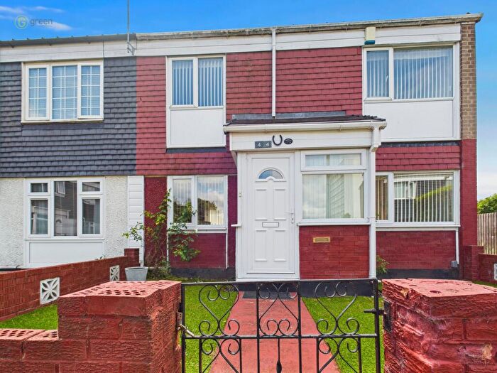 3 Bedroom End Of Terrace House For Sale In Yorklea Croft, Chelmsley Wood, B37