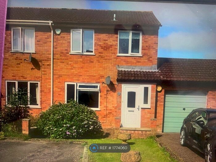 3 Bedroom Semi-Detached House To Rent In The Oaks, Hemyock, EX15