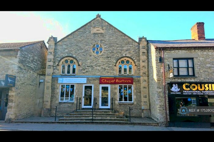 1 Bedroom Flat To Rent In Swan Court, Witney, OX28