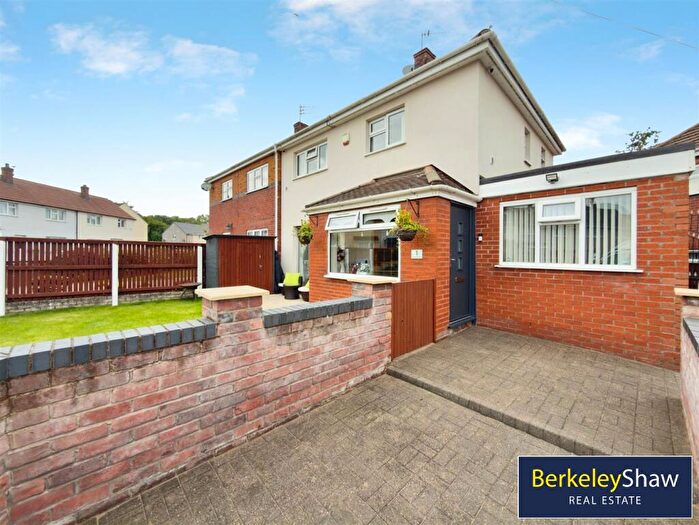 4 Bedroom Semi Detached House For Sale In Swifts Close, Bootle, L30