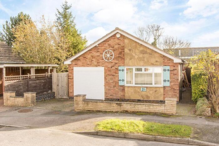 2 Bedroom Detached Bungalow For Sale In Langdale, Fleckney, Leicester, LE8