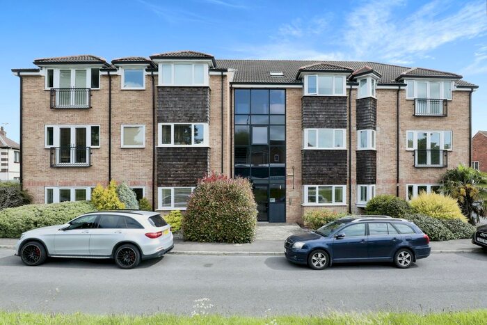 2 Bedroom Flat To Rent In Worksop Road, South Anston, Sheffield, South Yorkshire, S25