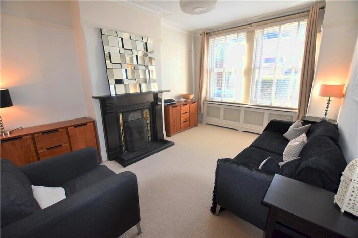 3 Bedroom End Of Terrace House To Rent In Cumberland Road, Woodside, Croydon, SE25