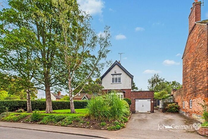 3 Bedroom House For Sale In Main Street, Newton Solney, DE15