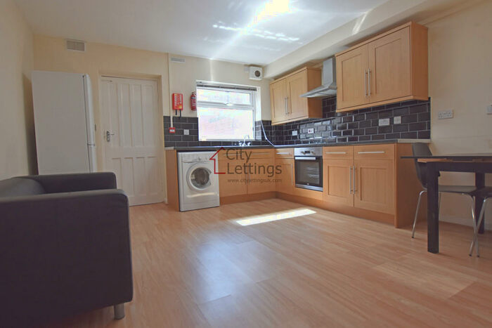 2 Bedroom Apartment To Rent In Burns Street, Arboretum, NG7