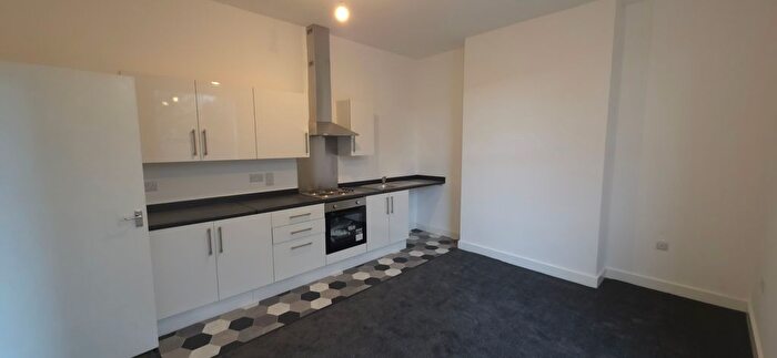 2 Bedroom Flat To Rent In Buxton Road, Stockport, SK2