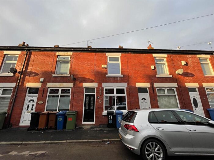 2 Bedroom House To Rent In Crosby Street, Stockport, SK2