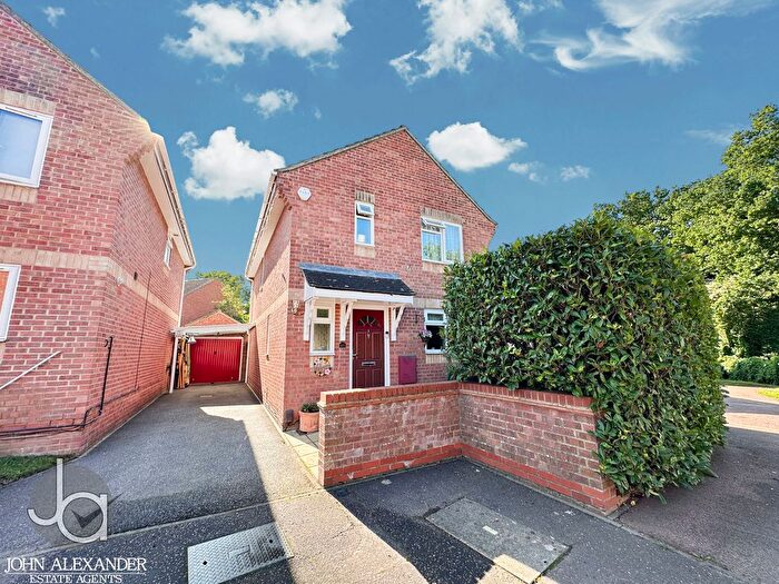 3 Bedroom Detached House For Sale In Friday Wood Green, Colchester, CO2