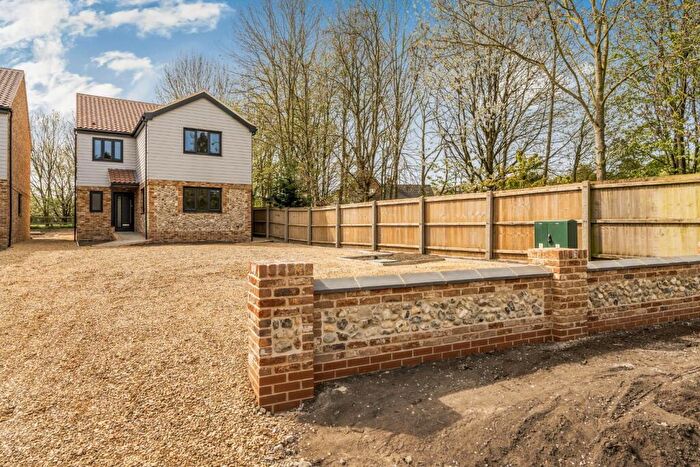 4 Bedroom Detached House For Sale In Church Road, Wretham, IP24