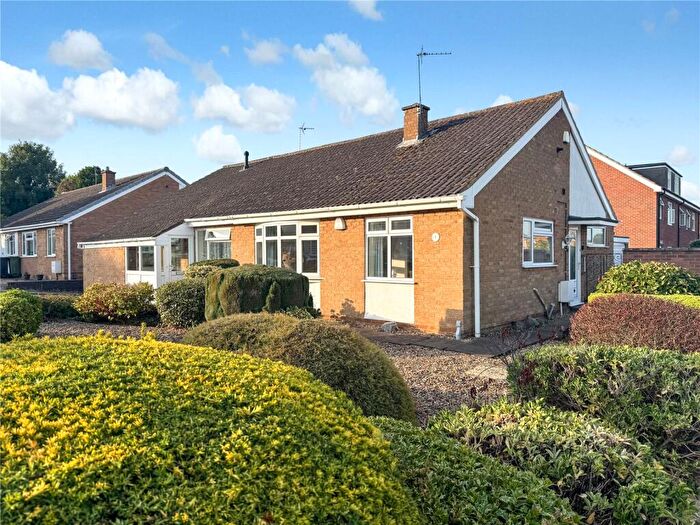 2 Bedroom Bungalow For Sale In Ringwood Close, Wigston, Leicestershire, LE18