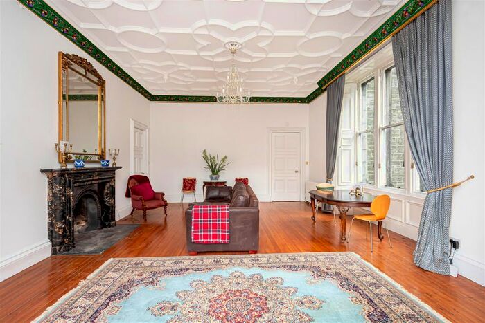 2 Bedroom Flat For Sale In Inzievar House, Oakley, KY12