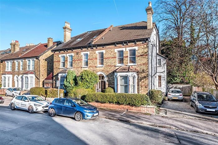 2 Bedroom Flat To Rent In Farquharson Road, Croydon, CR0