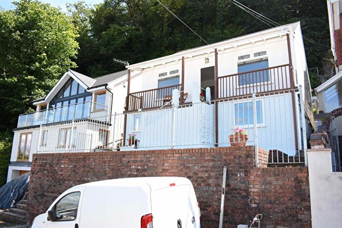 2 Bedroom Detached House For Sale In Broadview Lane, Mumbles, Swansea, SA3