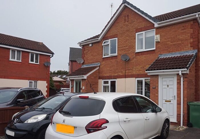 2 Bedroom Terraced House To Rent In Fern Close, Bilsthorpe, Newark, NG22
