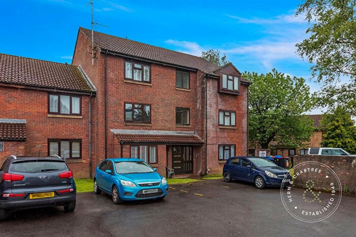 1 Bedroom Flat For Sale In Oxwich Close, Fairwater, Cardiff, CF5