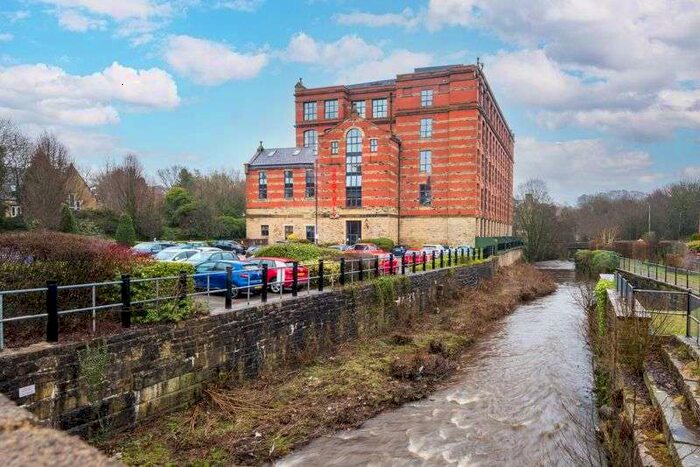 2 Bedroom Property To Rent In Second Floor Duplex Apartment, Brook Mill, Threadfold Way, Bolton, BL7