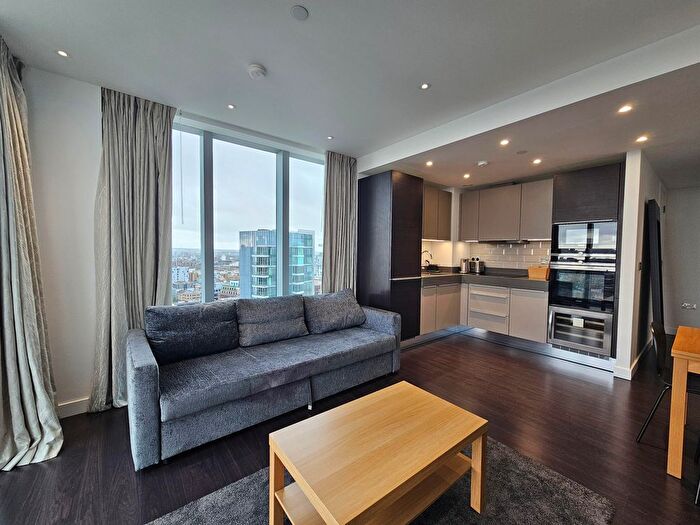 1 Bedroom Flat To Rent In Chaucer Gardens, London, E1