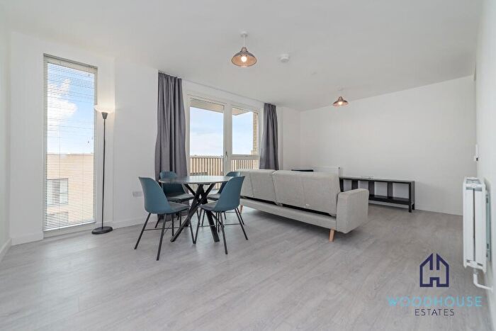2 Bedroom Apartment To Rent In Shearwater Drive, London, NW9