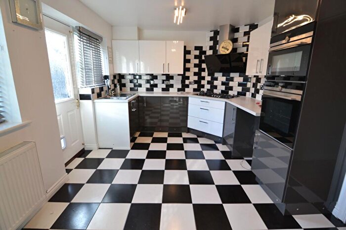 4 Bedroom Terraced House To Rent In Thunderbolt Way, Tipton, DY4