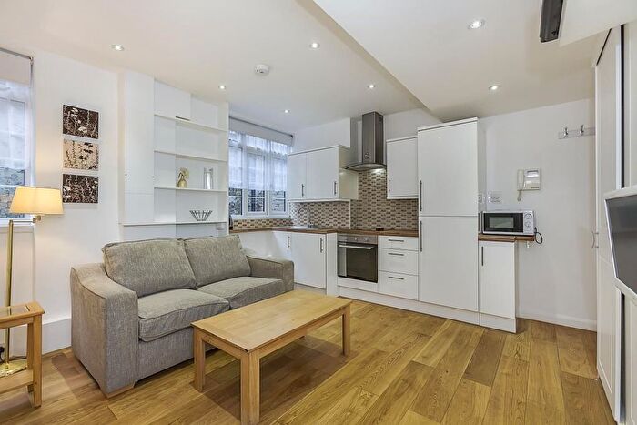 1 Bedroom Flat To Rent In Chatsworth Court, Pembroke Road, London, Uk, W8