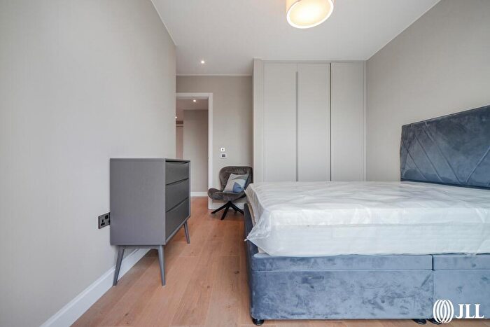 2 Bedroom Flat To Rent In Copperworks Wharf London, E15