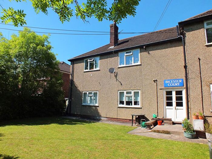 2 Bedroom Apartment To Rent In Bicester Court, Kidlington, OX5