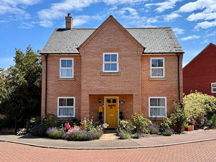 4 Bedroom Detached House For Sale In Stebbens Way, Heybridge, Maldon, CM9