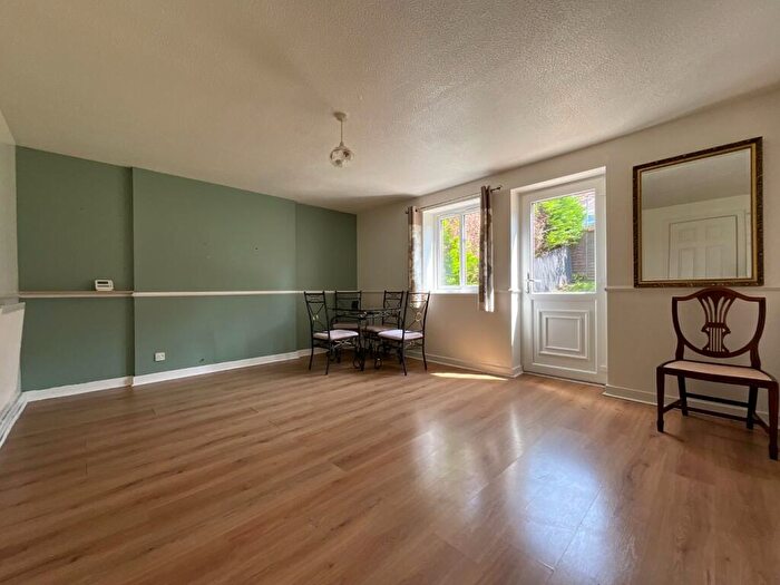 2 Bedroom Flat For Sale In Pinewood, Hebburn, Tyne And Wear, NE31