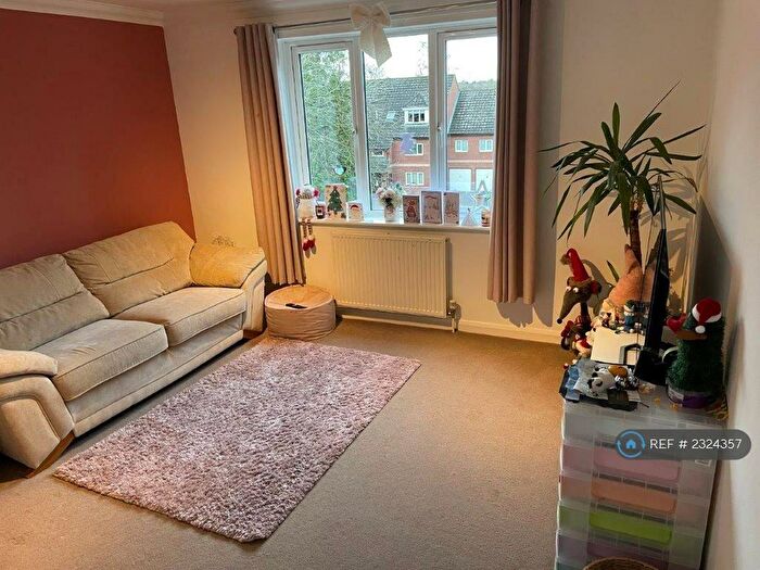 2 Bedroom Flat To Rent In The Waterside, Hellesdon, Norwich, NR6