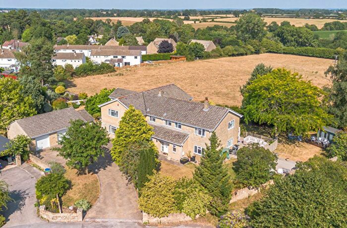 7 Bedroom Detached House For Sale In Polar Gardens, Luckington, SN14