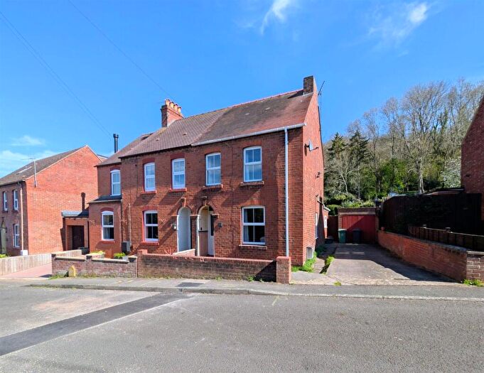 3 Bedroom Semi Detached House For Sale In Fox Elms Road, Tuffley, Gloucester, GL4