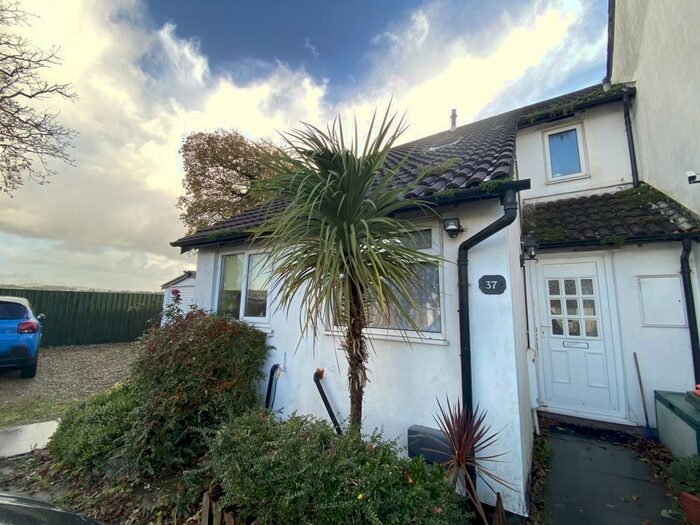 1 Bedroom End Of Terrace House To Rent In Waltwood Park Drive, NP18