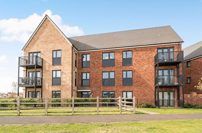 2 Bedroom Flat For Sale In Flat, Meadow Road, Bedford, MK45