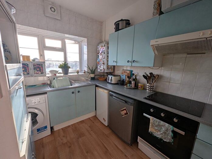 2 Bedroom Flat To Rent In Talbot Court, Wimborne Road, BH9