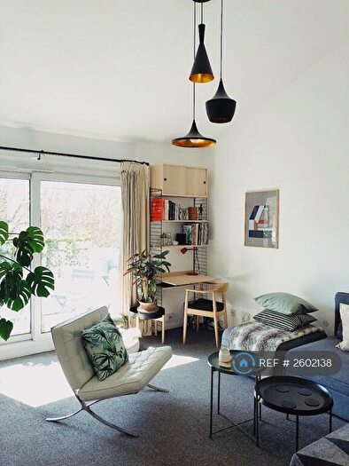 1 Bedroom Flat To Rent In Holland Walk, London, N19