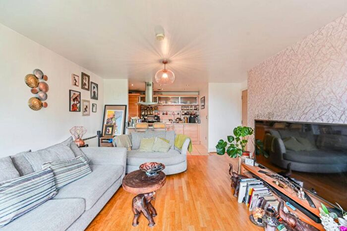 2 Bedroom Flat For Sale In Oyster Wharf, Battersea, London, SW11