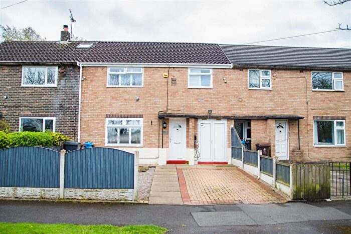 3 Bedroom Property For Sale In Wildmoor Avenue, Oldham, OL4