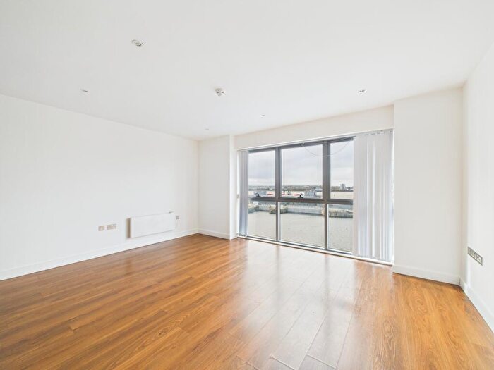 1 Bedroom Flat To Rent In Waterside, William Jessop Way, L3