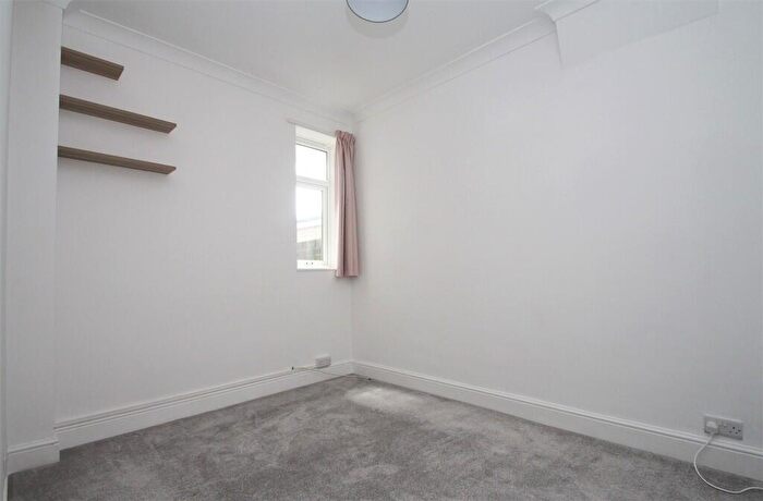 1 Bedroom Flat To Rent In St. Michaels Road, Worthing, BN11