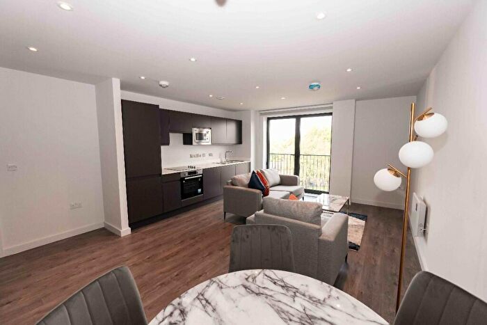 3 Bedroom Apartment To Rent In Merchants Wharf, M5