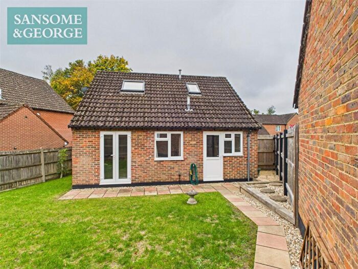 2 Bedroom Bungalow For Sale In Bracken Bank, Lychpit, Basingstoke, Hampshire, RG24