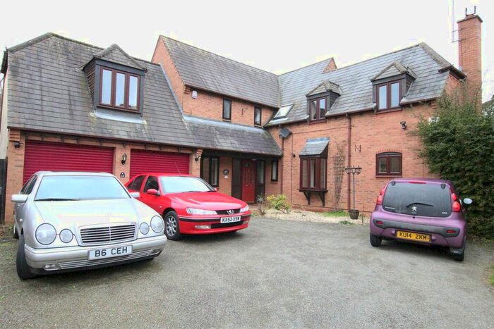 4 Bedroom Detached House To Rent In Cottage Gardens, Great Billing, Northampton, NN3