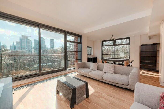 2 Bedroom Duplex To Rent In City Road, London, EC1Y