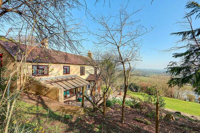 4 Bedroom Detached House For Sale In Popes Hill, Newnham, Gloucestershire., GL14