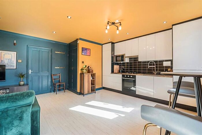 1 Bedroom Flat For Sale In Pardoner Street, London Bridge, SE1