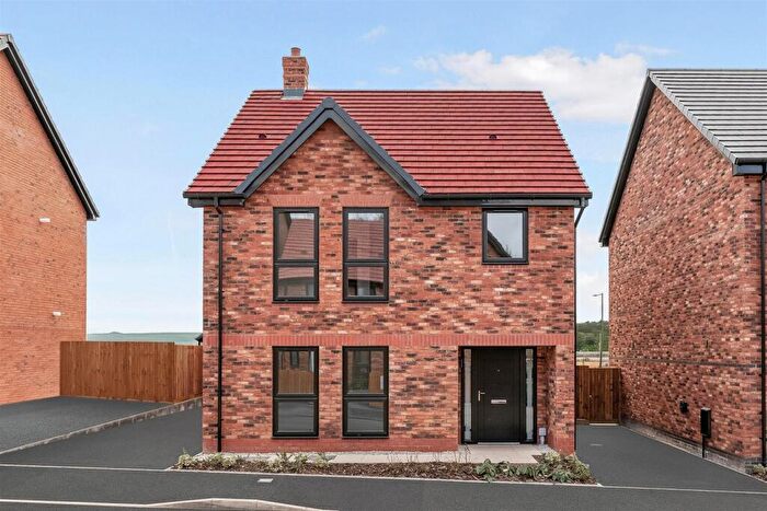 4 Bedroom Detached House For Sale In No, Maybank, Manor Way, Halesowen, B62