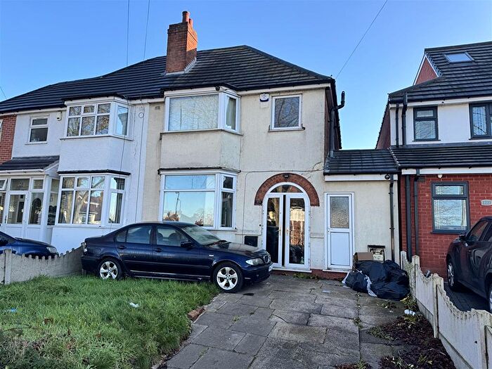 3 Bedroom Semi-Detached House For Sale In Southern Road, Ward End, Birmingham, B8