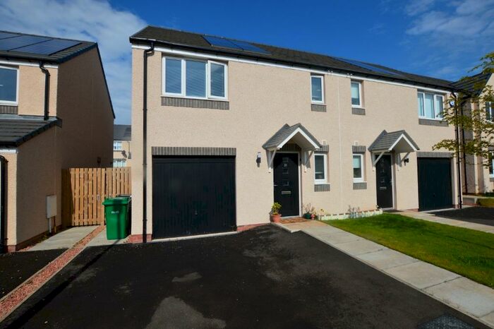 3 Bedroom Detached House To Rent In Pilgrim Place, Guardbridge, KY16