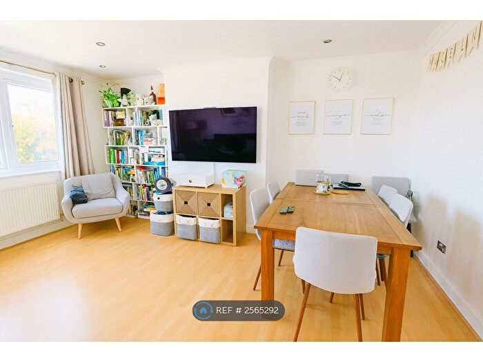 2 Bedroom Flat To Rent In Sudbury Court Road, Harrow, HA1
