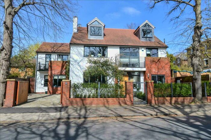 5 Bedroom Detached House To Rent In Liskeard Gardens, London, SE3